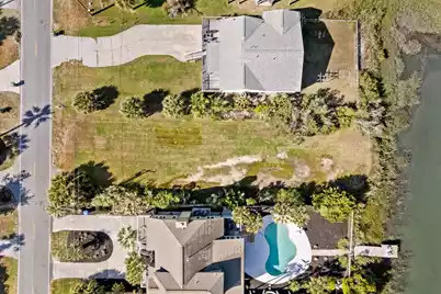 1626 Ashley Avenue E, Folly Beach, SC 29439 - Photo 7