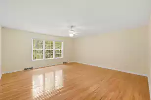150 Haleswood Cir, Goose Creek, SC 29445 - Photo 17