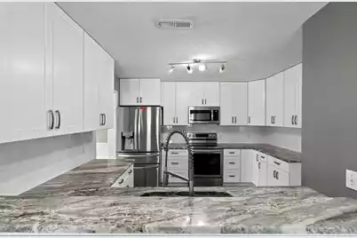 303 Seneca River Drive, Summerville, SC 29485 - Photo 7