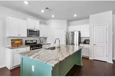 3822 Sawmill Court, Mount Pleasant, SC 29429 - Photo 5