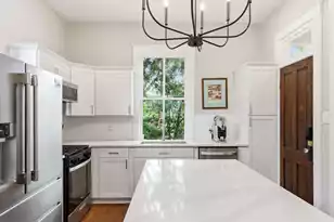 8 Pitt St, Charleston, SC 29401 - Photo 9