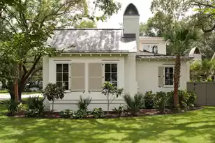 1323 Wayne St, Mount Pleasant, SC 29464 - Photo 13
