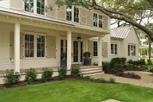1323 Wayne St, Mount Pleasant, SC 29464 - Photo 5