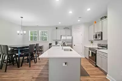 689 Butternut Road W, Summerville, SC 29483 - Photo 17