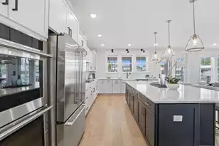 1625 Farmers Wy, Mount Pleasant, SC 29466 - Photo 19