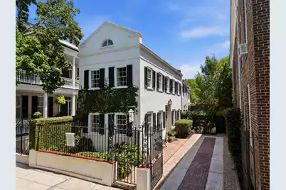 35 Wentworth Street, Charleston, SC 29401 - Photo 1