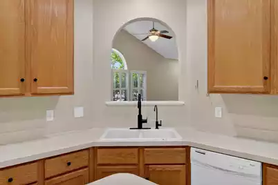 2636 Palmetto Hall Boulevard, Mount Pleasant, SC 29466 - Photo 11
