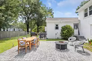 1126 Pleasant Pines Rd, Mount Pleasant, SC 29464 - Photo 9