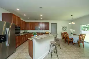 308 Duck Pond Ln, Summerville, SC 29483 - Photo 7