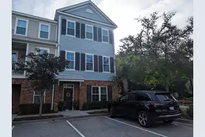 656 Coleman Boulevard #201, Mount Pleasant, SC 29464 - Photo 1