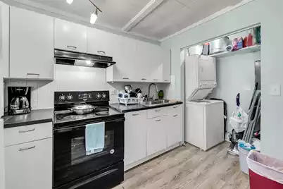 7625 Oakridge Circle E #A & B, North Charleston, SC 29420 - Photo 5