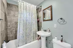 7625 Oakridge Circle E #A & B, North Charleston, SC 29420 - Photo 11