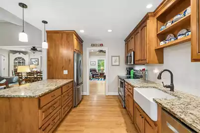 288 Molasses Lane, Mount Pleasant, SC 29464 - Photo 21