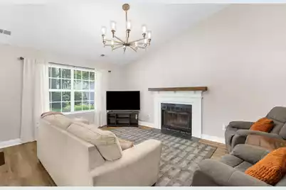332 Macgregor Drive, Summerville, SC 29486 - Photo 3