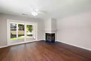 854 Catalpa, Mount Pleasant, SC 29464 - Photo 5