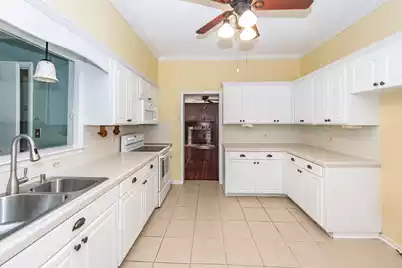115 Carolina Avenue E, Summerville, SC 29483 - Photo 25