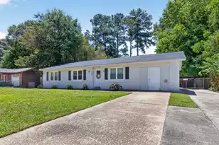 309 Logan Dr, Summerville, SC 29483 - Photo 3