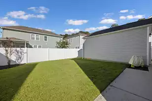 7405 Purser Ln, Hanahan, SC 29410 - Photo 9