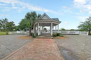 2282 Sandy Point Ln, Mount Pleasant, SC 29466 - Photo 39