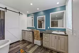 543 Campbell Rd, Ridgeville, SC 29472 - Photo 11