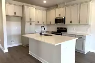 5089 Blackberry Ln, Ravenel, SC 29470 - Photo 9