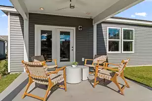 810 Meadowbrook Ln, Summerville, SC 29486 - Photo 15