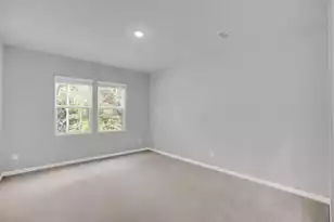 810 Meadowbrook Ln, Summerville, SC 29486 - Photo 13