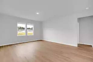 835 Meadowbrook Ln, Summerville, SC 29486 - Photo 13