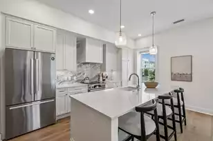 540 Helmsman St, Charleston, SC 29492 - Photo 5