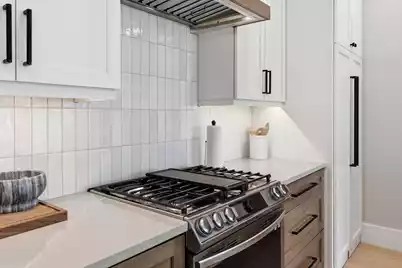 1550 Avalon Circle N, Charleston, SC 29407 - Photo 7