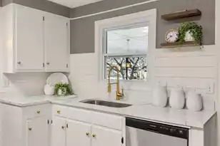 1318 Foster St, Charleston, SC 29407 - Photo 9