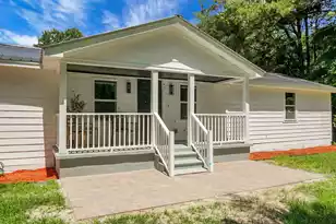 1393 Harristown Rd, Bonneau, SC 29431 - Photo 7