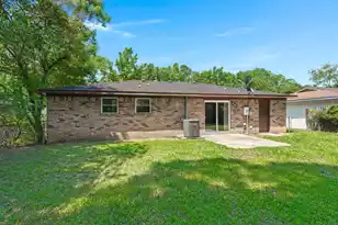 110 Bee St, Summerville, SC 29483 - Photo 29