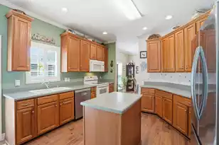 116 Sparrow St, Bonneau, SC 29431 - Photo 17