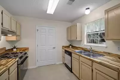 1082 Old Battery Circle, Charleston, SC 29412 - Photo 19