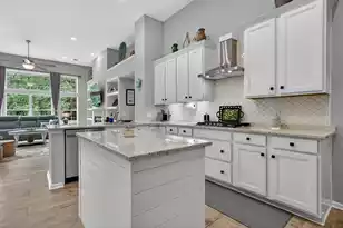 1561 Ashley Garden Blvd, Charleston, SC 29414 - Photo 17