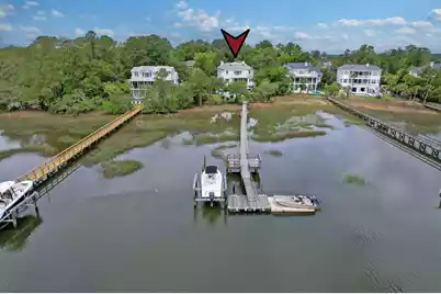 2254 Beckenham Drive, Mount Pleasant, SC 29466 - Photo 1