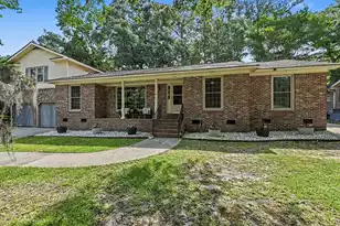405 Red Fox, Summerville, SC 29485 - Photo 3