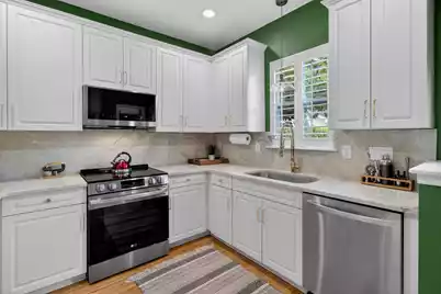 404 Forsythia Avenue, Summerville, SC 29483 - Photo 13