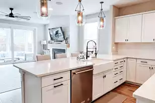 393 Oak Park St, Summerville, SC 29483 - Photo 11