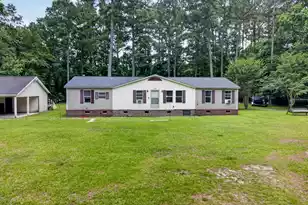 127 Schultz Lake Rd, Summerville, SC 29483 - Photo 5