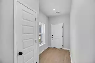 1039 Adirondack Dr, Summerville, SC 29485 - Photo 3