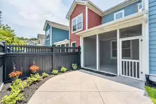 2069 Kings Gate Ln, Mount Pleasant, SC 29466 - Photo 13