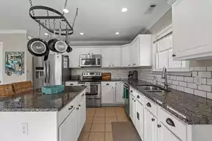 1307 Broad St, Beaufort, SC 29902 - Photo 13