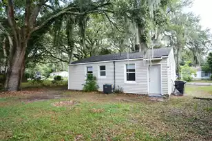 906 Woodward Ave, Beaufort, SC 29902 - Photo 15