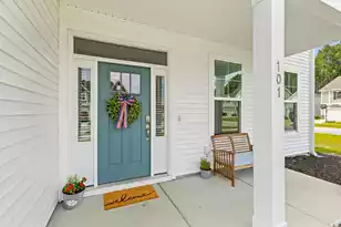 101 Seaton St, Summerville, SC 29486 - Photo 5