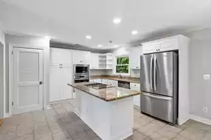 562 Fort Johnson Rd, Charleston, SC 29412 - Photo 17