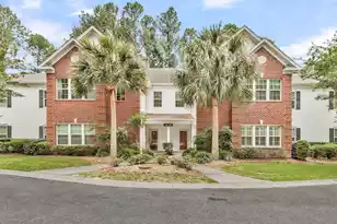 204 Golfview Ln, Summerville, SC 29485 - Photo 1