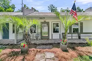 1462 Point Ln N, Mount Pleasant, SC 29464 - Photo 3