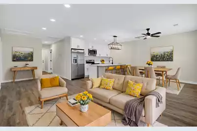 2136 Commander Road, North Charleston, SC 29405 - Photo 3